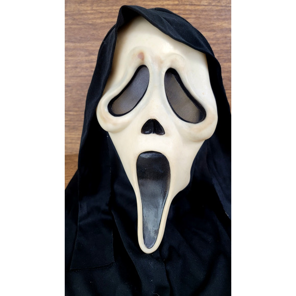Vintage Easter Unlimited INC Ghost Face Mask Scream 90s Horror Costume RARE - Picture 2 of 7